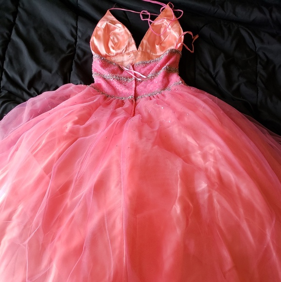 Prom dres - Picture 3 of 4